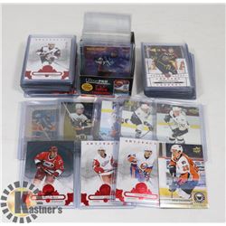 BOX OF HOCKEY CARDS INCLUDING AUTOGRAPHS AND