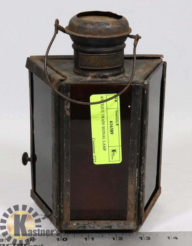 ANTIQUE TRAIN SIGNAL LAMP
