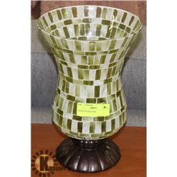 UNIQUE GLASS VASE