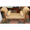 Image 1 : VICTORIAN STYLE CHAISE LOUNGE WITH CUSHIONS