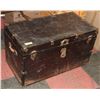 Image 1 : ANTIQUE STEAMER TRUNK