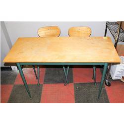 WOOD AND METAL DESK (44"X20"X30.5") WITH 2 CHAIRS