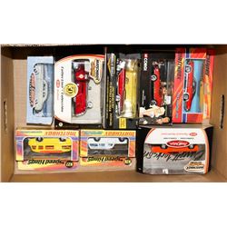 BOX OF DIE CAST CARS INCL CORGI, MATCHBOX AND MORE