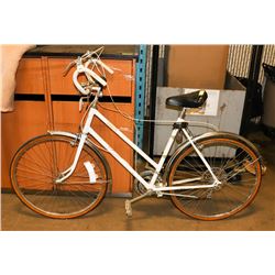 WHITE SABRE BIKE 26"