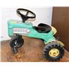 Image 1 : JOHN DEERE CHILDRENS RIDING TRACTOR