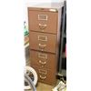 Image 1 : 4 DRAWER FILING CABINET.