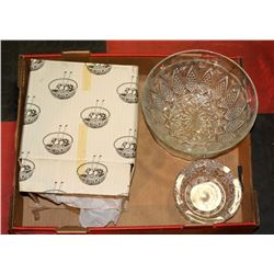 4 CRYSTAL SALAD BOWLS AND 1 ASHTRAY