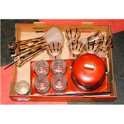 RETRO PITCHER WITH 6 GLASSES AND RETRO SET WITH