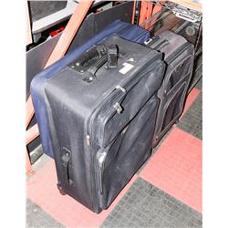 LOT OF 3 LARGE LIGHTWEIGHT SUITCASES