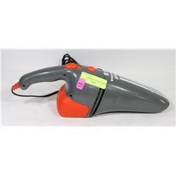 BLACK & DECKER HAND VAC