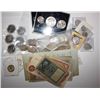 Image 1 : Worldwide, Mostly coins with some currency, tail end of consignment