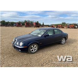 2001 JAGUAR 3.0 CAR