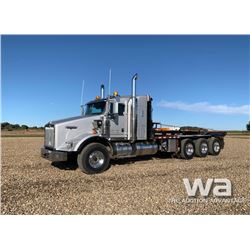2015 KENWORTH T800 TRI-DRIVE TEXAS BED WINCH TRUCK