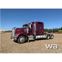 2004 KENWORTH W900 T/A TRANSPORT TRUCK