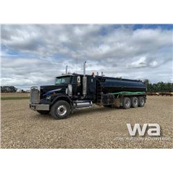 2007 FREIGHTLINER FLD11264ST TRIDEM WATER TRUCK