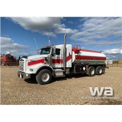 2005 KENWORTH T800B T/A WATER TRUCK
