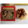 Image 2 : BLACK AMERICANA COTTON BALL IN BOX ADVERTISING SEALY MATTRESS COMPANY (RARE)