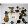 Image 2 : MISC. LOT -  MILITARY ITEMS - Pins - Badges - Buttons
