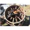 Image 4 : LOT OF 2 STEEL TRACTOR WHEELS (48" X 18")
