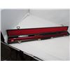 Image 1 : 2 PIECE POOL CUE IN BLACK CASE