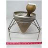 Image 1 : FRUIT STRAINER WITH STAND AND PESTLE
