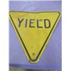 Image 1 : YIELD SIGN (METAL)