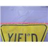 Image 3 : YIELD SIGN (METAL)