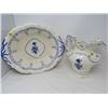 Image 1 : PITCHER AND BASIN (WHITE WITH BLUE DESIGN)