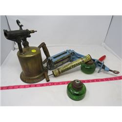 LOT INCLUDING TORCH, GRINDER, SPRAYER AND SPRAY JAR