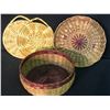 Image 2 : PRAIRIE NATIVE SWEET GRASS HAND WOVEN LIDDED BASKET WITH 2 COASTERS, APPROX. 7.5" WIDE