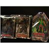 Image 2 : COLLECTION OF 5 ASSORTED PREDATOR ACTION FIGURES IN ORIGINAL PACKAGING