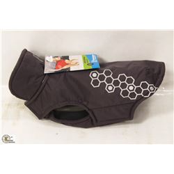 VENTURE OUTER WARE SIZE 8, FLEECE LINED.