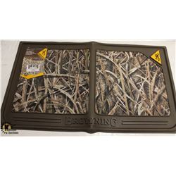 BROWNING PET FOOD MAT.