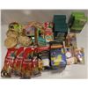 Image 1 : BOX OF ASSORTED BIRD ITEMS INCL TREATS, TOYS,
