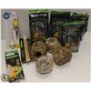 Image 1 : BOX OF ASSORTED BIRD ITEMS INCL FOOD, PERCH &