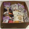 Image 1 : FLAT OF ASSORTED DOG TREATS INCL ZOE AND THREE