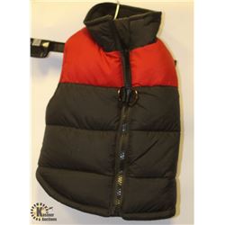 GOOBY BLACK & RED FLEECE LINED VEST SIZE MEDIUM.