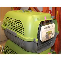 DOGIT GREEN & GREY VOYAGEUR LARGE PET CARRIER