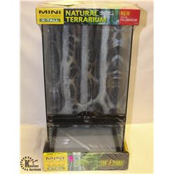 EXOTERRA X-TALL MINI NATURAL TERRARIUM