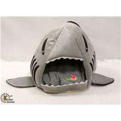 BABY SHARK PET BED