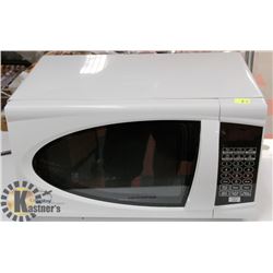DANBY DESIGNER 700W MICROWAVE