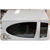 Image 1 : DANBY DESIGNER 700W MICROWAVE