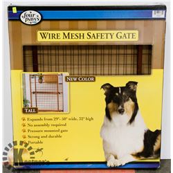 FOUR PAWS WIRE MESH SAFETY GATE