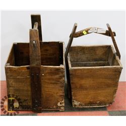 LOT OF TWO RUSTIC LOOK DISPLAYS