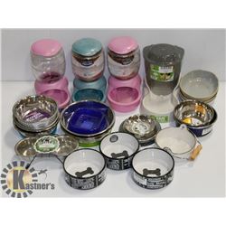BOX OF AUTOMATIC FEEDERS AND PET DISHES