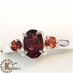 SILVER GARNET RING