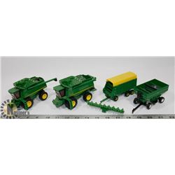 FLAT OF JOHN DEERE DIE CAST MINI PIECES