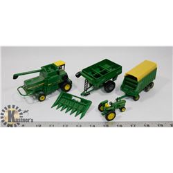 FLAT OF JOHN DEERE DIE CAST MINI PIECES