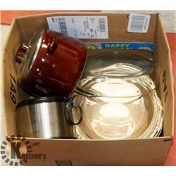 LOT OF MISC KITCHEN COOKWARE