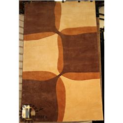 146) OASIS 59449 IN12C, 5X8 TRADITIONAL CARPET,